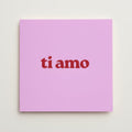 Kartenset "Ti Amo" von Pelican Prints – 120x120mm, zartes Rosa mit rotem Schriftzug, 2er-Pack
